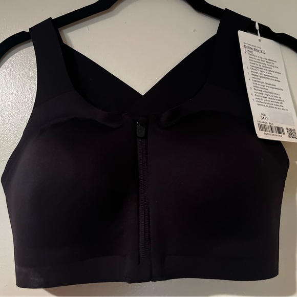 NWT Size 34C Lululemon Enlite Bra Zip front color BLK